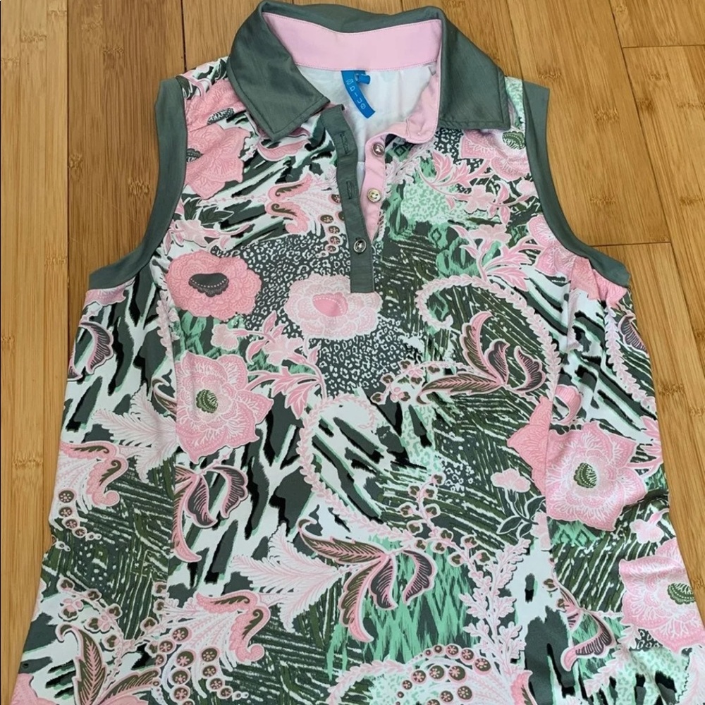 Women’s floral golf top